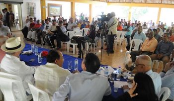PRM solicita Danilo, que no puede aspirar en el 20, construya presas de Guayubin y Amina