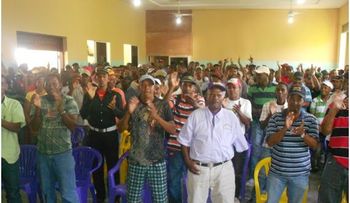 Ministerio de OP paga mas 7  millones a brigadas de obreros en Barahona