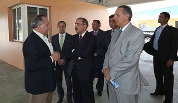 Ejecutivo instruye abrir el Merca Santo Domingo