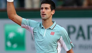 Novak Djokovic cede un set en torneo Roland Garros
