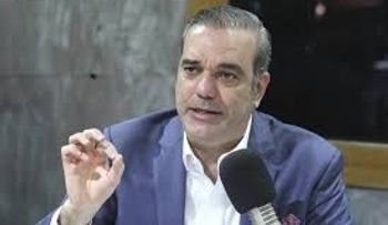 Sí, mi familia y yo, desde ahora, apoyamos al licenciado Luis Abinader!!