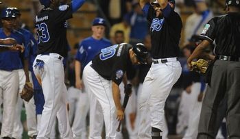 Estrellas ganan 8vo en línea; Licey  y Águilas ganan