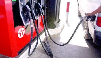 Disponen alza de RD% 2.00 pesos a gasolinas y al gasoil; congelan precio del GLP y el fuel oil