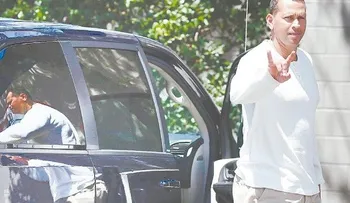 A-Rod contacta  a su reemplazo  en la antesala 