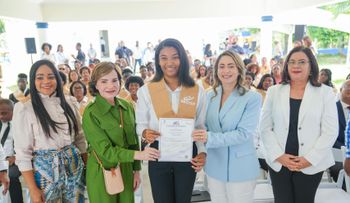 Desarrollo Social Supérate, INFOTEP y Fundación Rica gradúan 132 personas de cursos técnico-vocacional