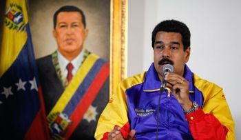 Nicolás Maduro adelanta la Navidad por decreto para ganar las elecciones 