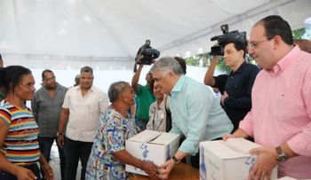 PRD entrega informe financiero de 2014 a JCE