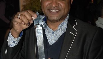 Premios Urbanos 2014 reconoce a José Zabala como Bloguero del Año