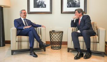 Subsecretario de Estado de EE. UU. destaca excelente manejo del presidente Abinader frente al COVID-19