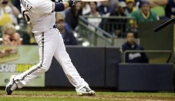 Cerveceros de Milwakee remontan en la 10ma ante Atléticos de Oakland