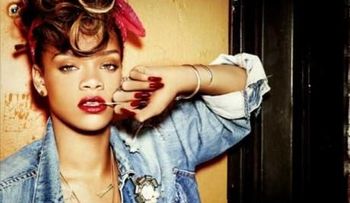 Rihanna: diosa de las redes sociales con nuevas fotos 
