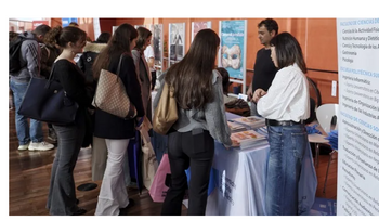 Baja el sesgo de género en la elección de carreras