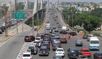 Obras Públicas extiende hasta mañana cierre del puente Mella