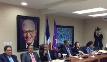 Miembros del Comité Político seguían reunidos en Casa Presidencial PLD