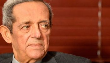 Hatuey felicita a Danilo y se le pone a la orden