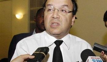 Castillo pide a la JCE depure documentos