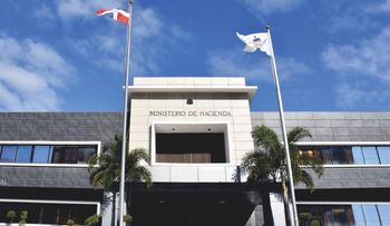 Por segundo año consecutivo, LatinFinance reconoce el manejo de deuda del Gobierno dominicano
