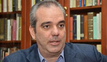 Luis Abinader recibe apoyo de presidentes provinciales del PRM
