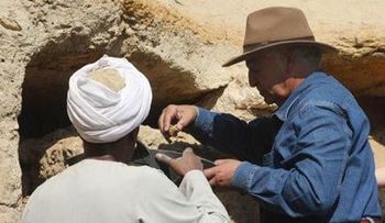 Arqueólogos encuentran antigua tumba en Egipto