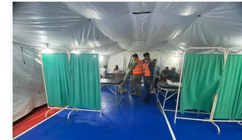 Salud instala hospital móvil por lluvias