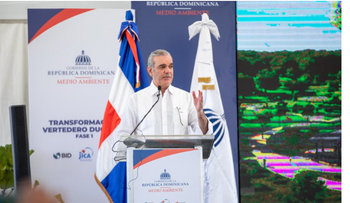 Abinader inicia saneamiento del vertedero de Duquesa