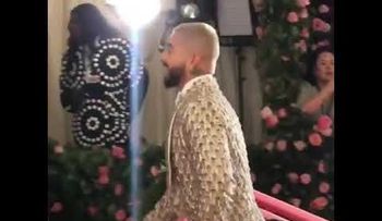Maluma pasó un mal momento tras ser ignorado en la gala MET; fotógrafos prestaron atención a Kim Kardashian y Lady Gaga 