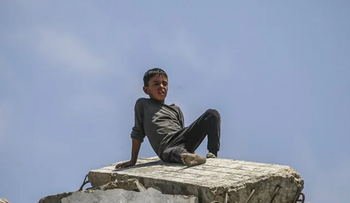 Suspenden demolición de campo de fútbol en Aida