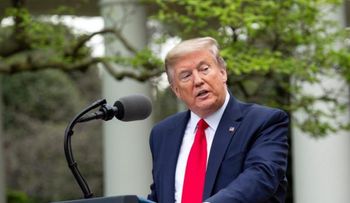 Trump dice que su plan para combatir el racismo es una economía fuerte