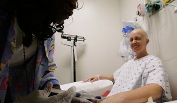 7% de pacientes con cáncer interrumpe tratamiento por efectos secundarios