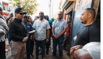 Operativo notifica metaleras en Villa Consuelo