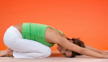 Ejercicios de yoga para aliviar el dolor en la espalda baja