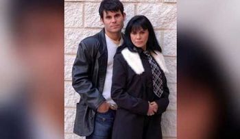 Hijo secreto y negado por Julio Iglesias también es artista