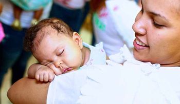 PRM expresa compromiso con lactancia materna; Carolina testimonia es fuente de salud y amor