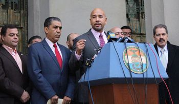 Espaillat, Serrano, presidente de El Bronx y otros líderes rechazan órdenes ejecutivas de Trump