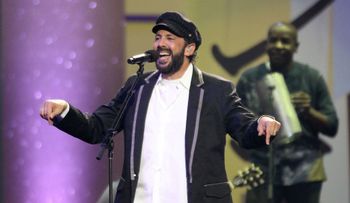Juan Luis Guerra regresa al escenario de Premios Soberano
