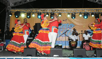Sergio Vargas enciende malecón de San Pedro con merengue