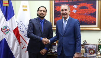 García Fermín destaca becas y llama a fortalecer la investigación