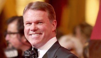 Qué fue lo que distrajo al auditor Brian Cullinan cuando entregó el sobre equivocado de los Oscar