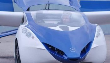 Primer auto volador comenzaría a venderse en 2017 (Video)
