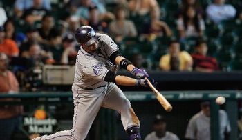 Cuddyer define en el 9no, Rockies vencen a Astros