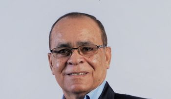 Compra de infidelidades partidarias a costa de sus propios compañeros.