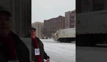 Tormenta de nieve semi paraliza a Nueva York