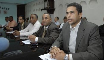 Partidos políticos apoyan proyecto Santiago Oeste