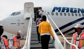 Deportan otros 52 dominicanos desde Estados Unidos