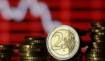 El consumismo es una enfermedad mortal: ¿Cómo vivir 7 años sin gastar dinero?