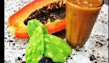 Limpia el colon y adelgasa con batido de lechosa y nopal (tuna)