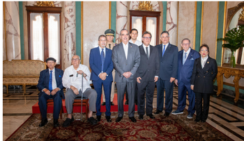 Luis Abinader juramenta comisión para Museo de la Gesta de Abril