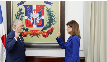 Raquel Peña juramenta a Pedro Urrutia como director de la DGII