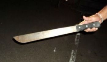 Un hombre fue asesinado a machetazos por una hermana y su cuñado