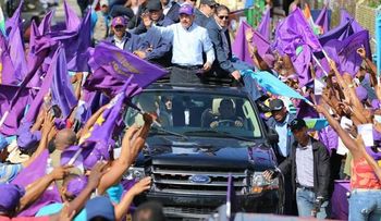 Danilo llama ciudadanos pidiéndoles que voten por él 